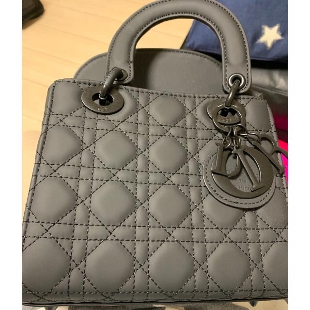 Dior(ディオール)のレディーバック レディースのバッグ(ショルダーバッグ)の商品写真