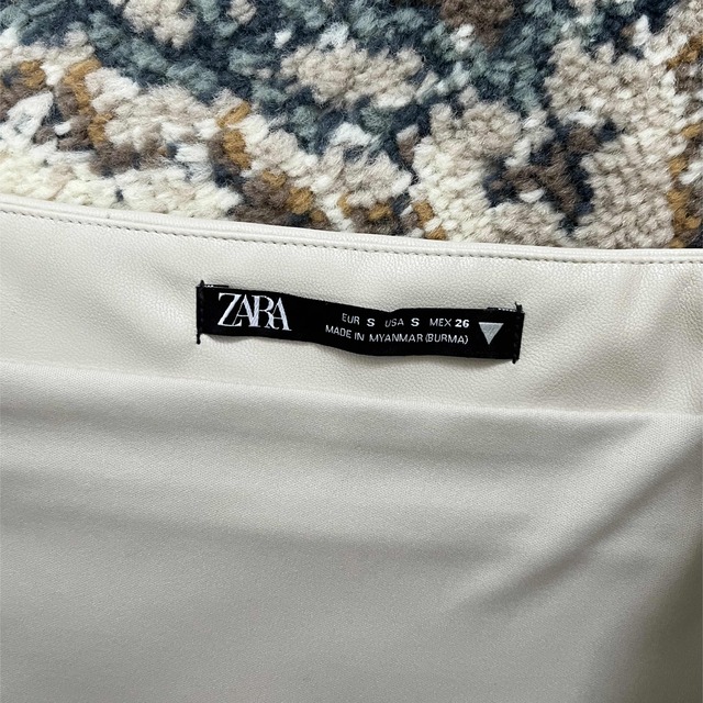 ZARA(ザラ)のさ様　専用【ZARA】フェイクレザーワンピース レディースのワンピース(ロングワンピース/マキシワンピース)の商品写真