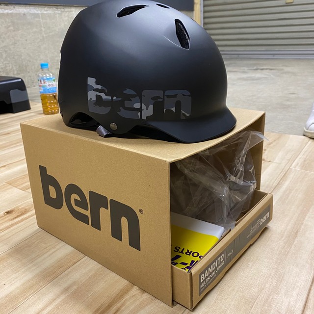 bern - bern bandito バーン バンディート ML キッズヘルメットの通販 by #jun｜バーンならラクマ