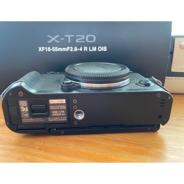 富士フイルム(フジフイルム)の富士フィルムX-T20 レンズセット スマホ/家電/カメラのカメラ(コンパクトデジタルカメラ)の商品写真