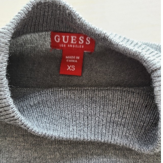 GUESS(ゲス)のSALE☆美品GUESSニット レディースのトップス(ニット/セーター)の商品写真