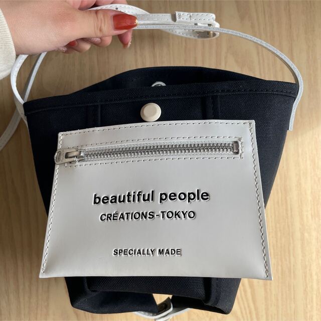 beautiful people ライニングロゴポケットミニショルダーバッグ