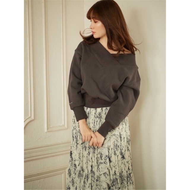 【新品】Herlipto Off The Shoulder Pullover