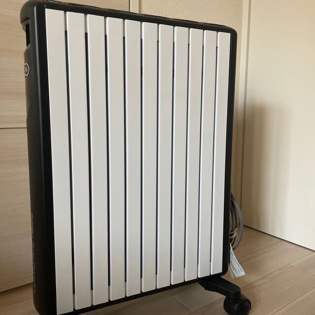 DeLonghi(デロンギ)のデロンギ　マルチダイナミックヒーター　wifiモデル　MDHAA15WIFI スマホ/家電/カメラの冷暖房/空調(オイルヒーター)の商品写真
