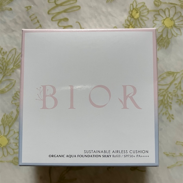 BIOR エアレスクッション オーガニックアクア美容液ファンデ レフィル＋ケース コスメ/美容のベースメイク/化粧品(ファンデーション)の商品写真