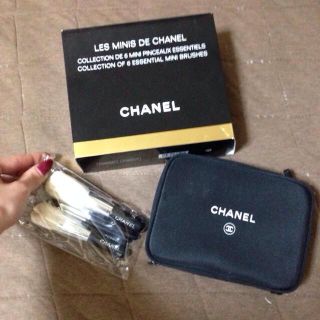 シャネル(CHANEL)のシャネル♡ポーチ＆メイクブラシ♡新品(その他)