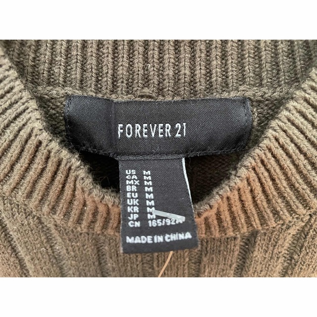 FOREVER 21(フォーエバートゥエンティーワン)の新品未使用　Forever21ニットベスト レディースのトップス(ニット/セーター)の商品写真