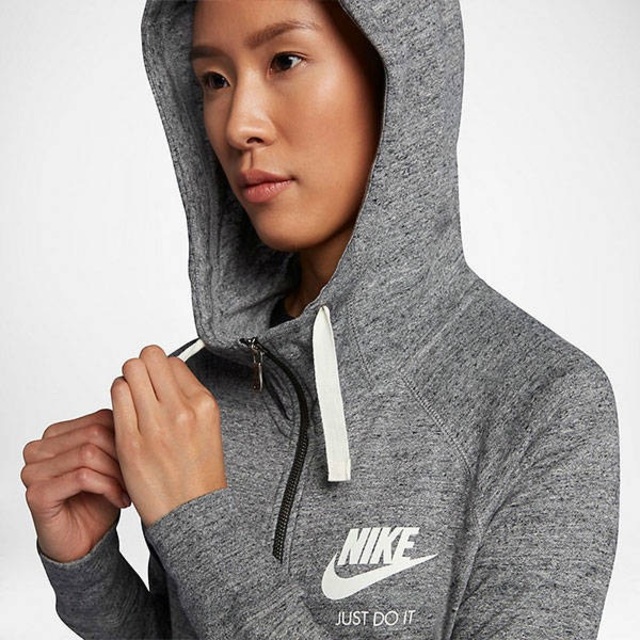 極美品✨NIKE ナイキ　レディース　長袖　スウェット　トレーナー　ピンク　M