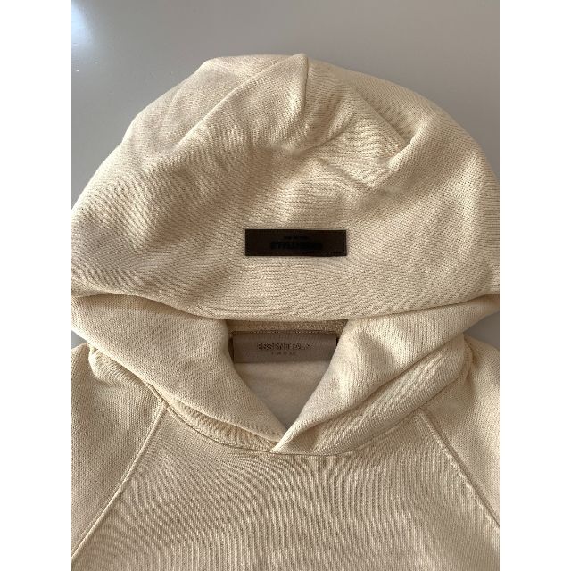 FEAR OF GOD(フィアオブゴッド)のFEAR OF GOD ESSENTIALS HOODIE  メンズのトップス(パーカー)の商品写真