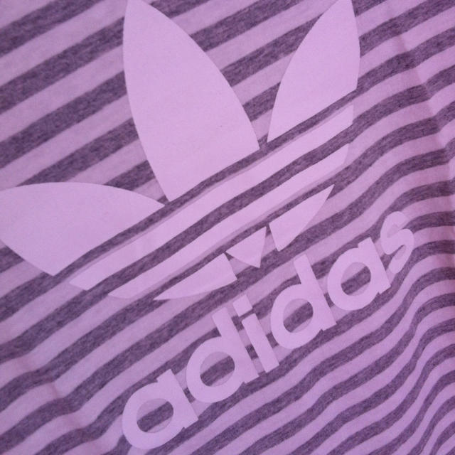 adidas(アディダス)のadidasＴ レディースのトップス(Tシャツ(半袖/袖なし))の商品写真