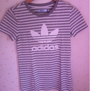 アディダス(adidas)のadidasＴ(Tシャツ(半袖/袖なし))