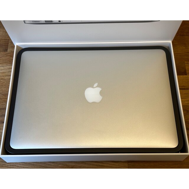 【美品】MacBook Air 13インチ Early 2015Apple