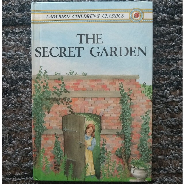 ☆洋書５冊まとめて450円☆　英語児童書５冊　LADYBIRDCLASSICS エンタメ/ホビーの本(洋書)の商品写真
