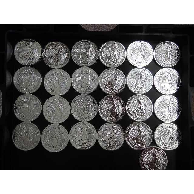 未使用発行ブリタニア銀貨 25枚　2022 ロイヤルミント　１オンス
