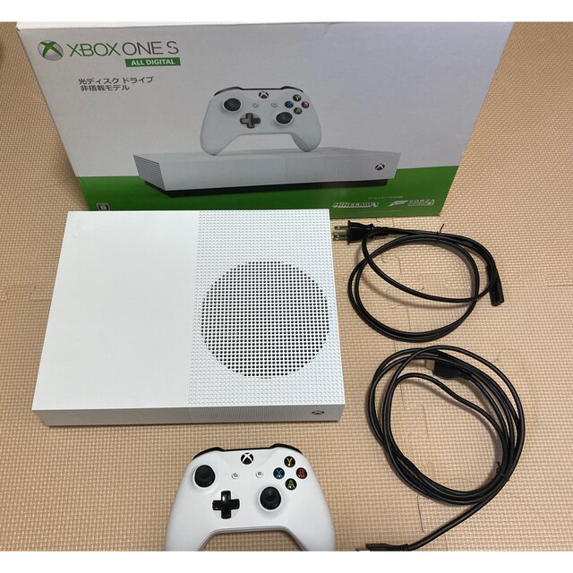 Xbox One S ALL DIGITAL EDITION (1TB) ☆日本の職人技☆ 7595円引き