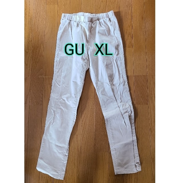 GU(ジーユー)のGU　チノパン　テーパードパンツ　XL レディースのパンツ(チノパン)の商品写真