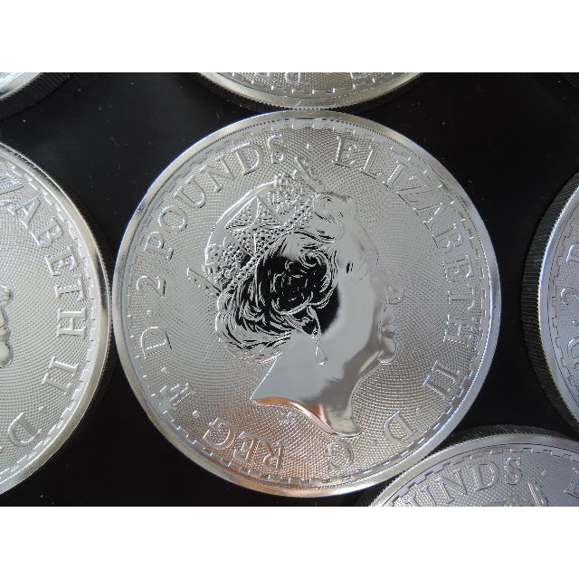 ブリタニア銀貨 25枚　2022 ロイヤルミント　１オンス エンタメ/ホビーの美術品/アンティーク(貨幣)の商品写真