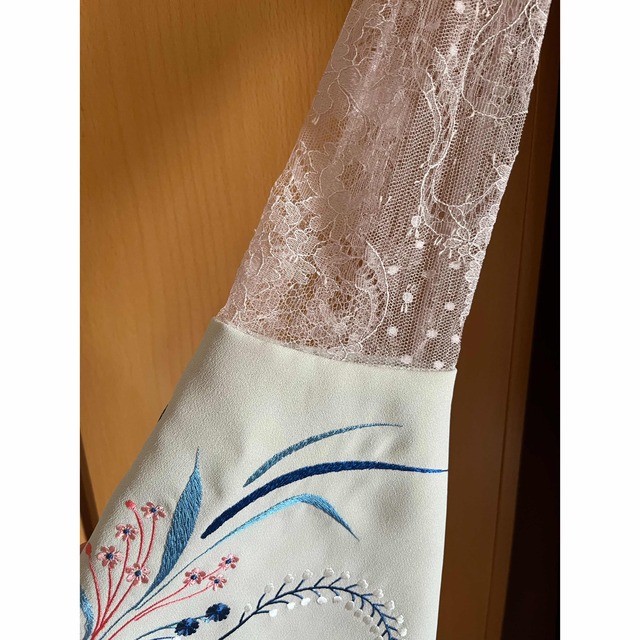 mame(マメ)のEmbroidery Cuffs Lace Sleeves Dress レディースのフォーマル/ドレス(ミディアムドレス)の商品写真
