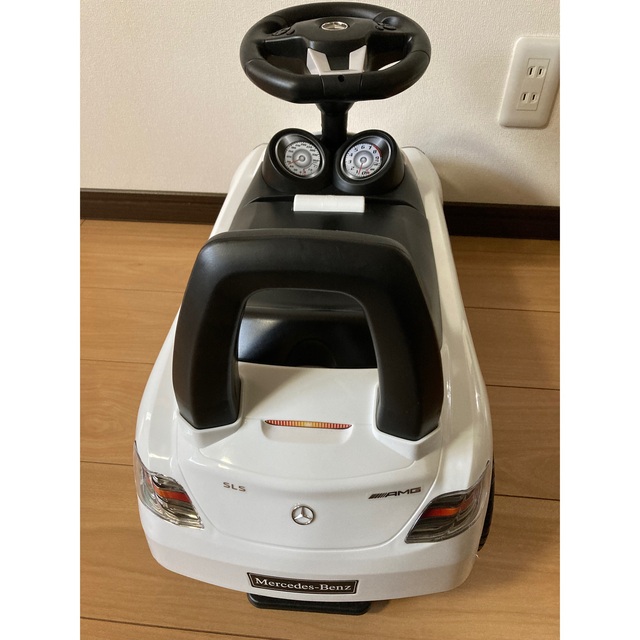 メルセデスベンツ　SLS AMG 子供用乗り物　ほぼ新品 2