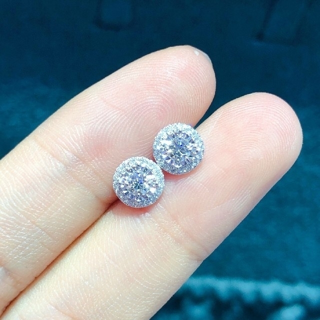 天然ダイヤモンドピアス0.3ct　k18