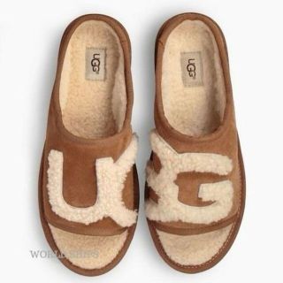 アグ(UGG)の完売しました。。。。。。。✨未使用✨23✨UGG✨SLIDE✨もこもこ でかロゴ(サンダル)