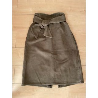 トッコクローゼット(TOCCO closet)の【値下げ】tocco closet  スエード風　タイトスカート(ひざ丈スカート)