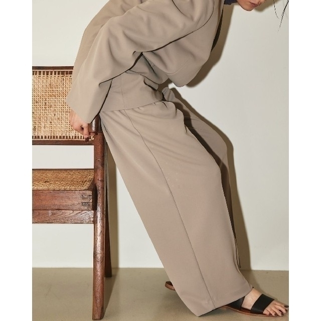 TODAYFUL(トゥデイフル)の美品【TODAYFUL】Doubletuck Twill Trousers 36 レディースのパンツ(カジュアルパンツ)の商品写真