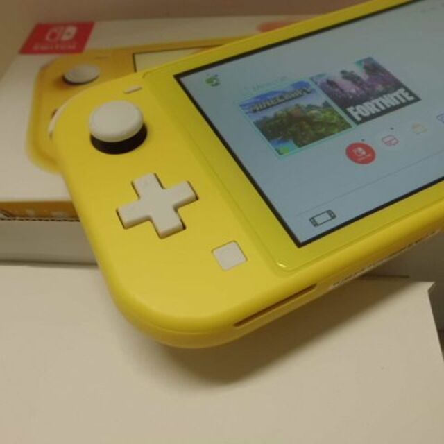 Nintendo Switch(ニンテンドースイッチ)のNintendo Switch Lite Yellow 任天堂スイッチライト エンタメ/ホビーのゲームソフト/ゲーム機本体(携帯用ゲーム機本体)の商品写真