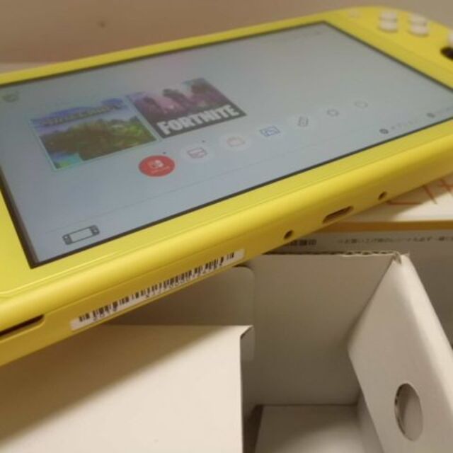 Nintendo Switch(ニンテンドースイッチ)のNintendo Switch Lite Yellow 任天堂スイッチライト エンタメ/ホビーのゲームソフト/ゲーム機本体(携帯用ゲーム機本体)の商品写真