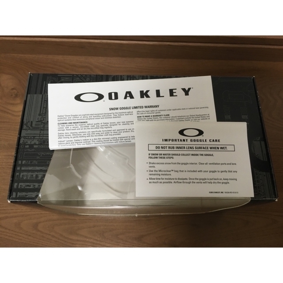 Oakley(オークリー)のおまけ付き OAKLY ゴーグル ゴーグルケース付 スポーツ/アウトドアのスノーボード(アクセサリー)の商品写真