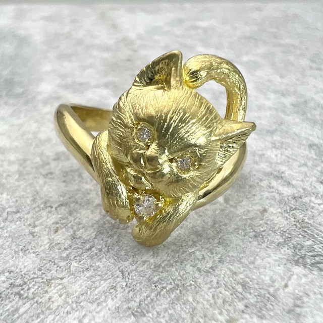 k18YG 天然 ダイヤモンド 0.04ct ダイヤ ネコモチーフ リング レディースのアクセサリー(リング(指輪))の商品写真