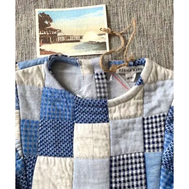 Fish & Kids BLUE PATCHWORK DRESS 22aw キッズ/ベビー/マタニティのキッズ服女の子用(90cm~)(ワンピース)の商品写真