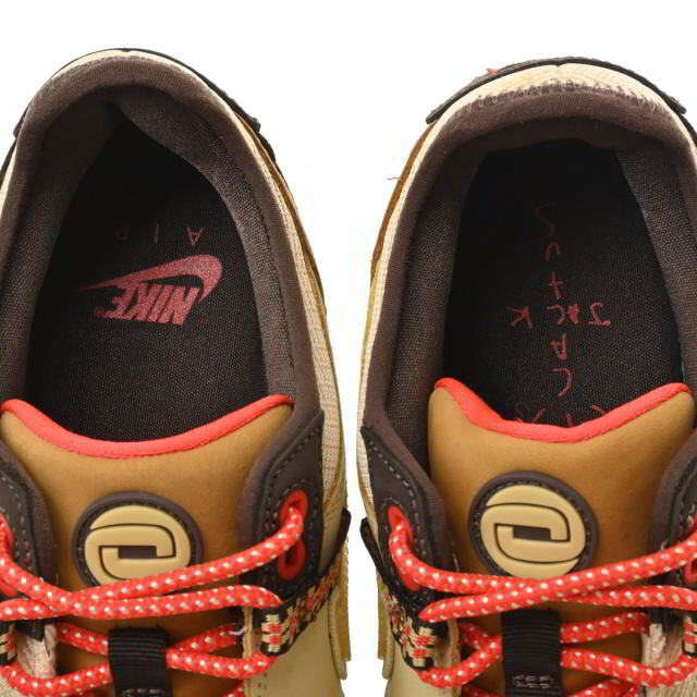 NIKE(ナイキ)のNIKE × Travis Scott  Air Max 1 メンズの靴/シューズ(スニーカー)の商品写真