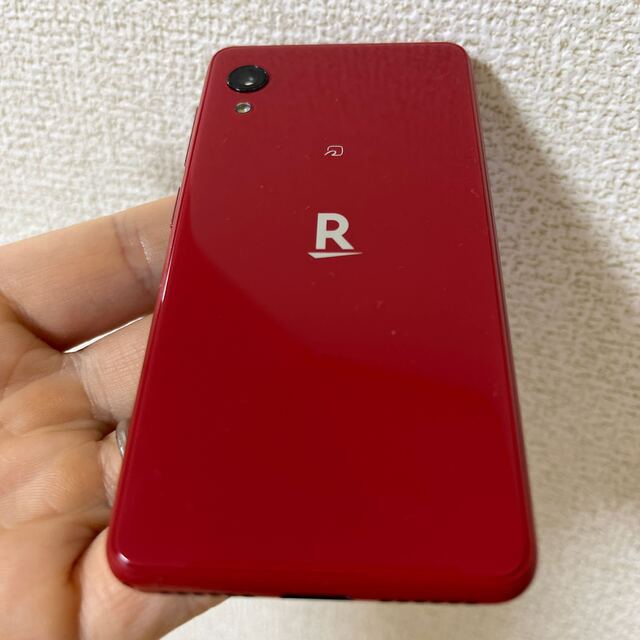 Rakuten(ラクテン)の楽天ミニ Rakuten Mini red 赤 スマホ/家電/カメラのスマートフォン/携帯電話(スマートフォン本体)の商品写真