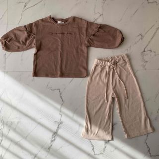 ベビーギャップ(babyGAP)の90~95サイズ 2点セットアップ トレーナー 肩フリル カジュアルパンツ(Tシャツ/カットソー)