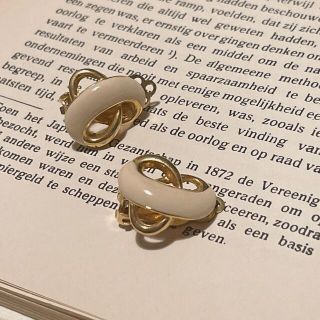 グリモワール(Grimoire)のvintage earring white 2(イヤリング)