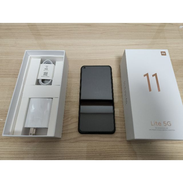 Xiaomi Mi 11 Lite 5G　トリュフブラック　SIMフリー