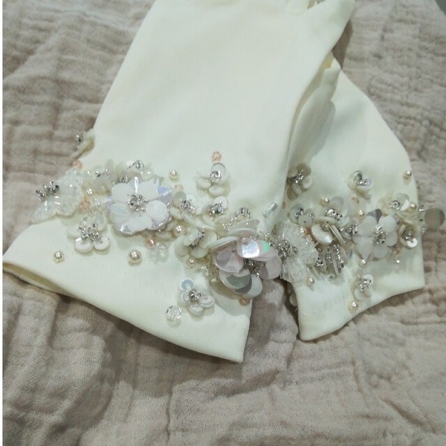 ウェディング　オリジナルグローブ　手袋 レディースのフォーマル/ドレス(ウェディングドレス)の商品写真