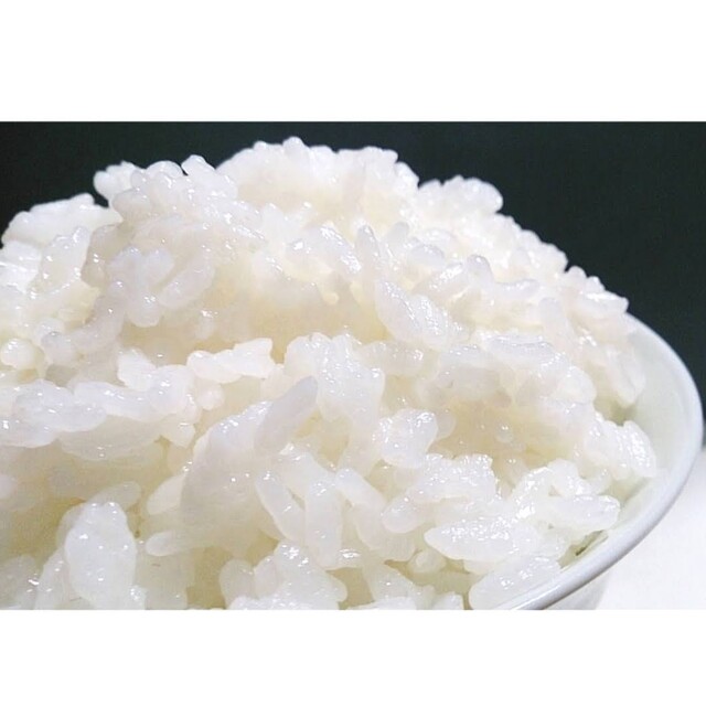 Riaちゃん様専用 お米[ 銀河のしずく 20kg]新米 人気のお米です 食品/飲料/酒の食品(米/穀物)の商品写真