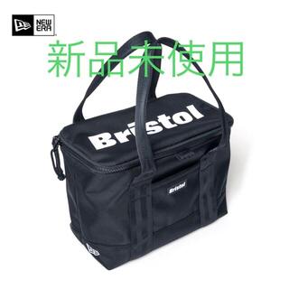 エフシーアールビー(F.C.R.B.)のFCRB NEW ERA INSULATED MINI TOTE BAG(トートバッグ)