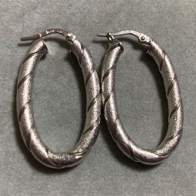 最新 10金 ツイスト フープピアス ご購入 -https://tmltt.com