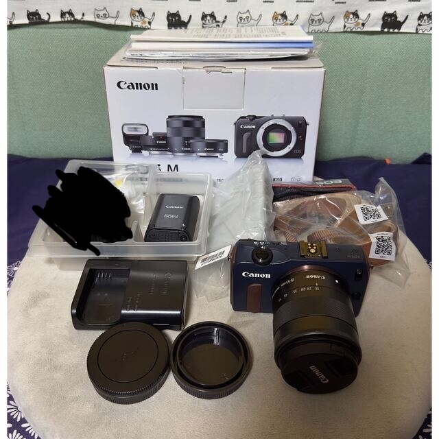 Canon EOS M DS126391 (付属品は最初の写真にあるもの全て) - www