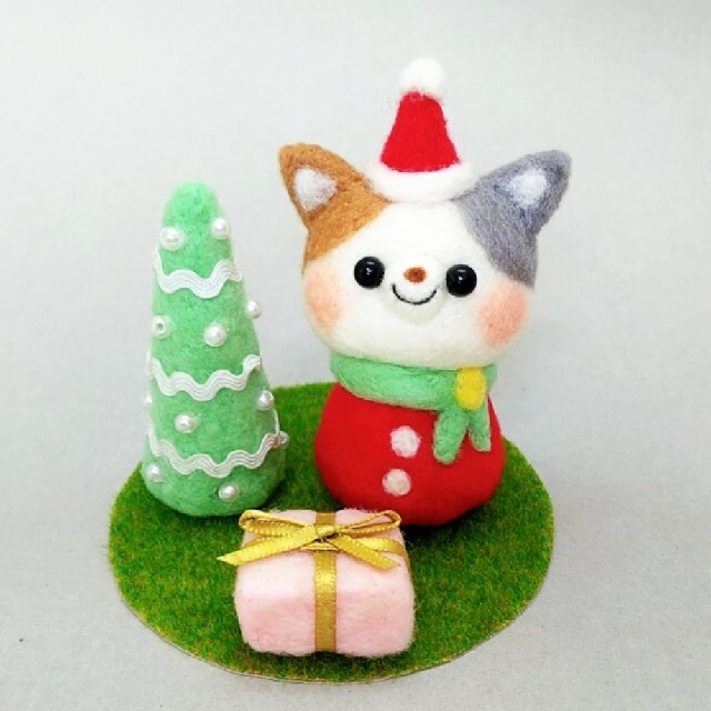 羊毛フェルト ハンドメイド 猫ちゃんサンタ Xmas飾り スコちゃん www