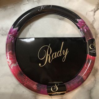 レディー(Rady)のRady リゾフラ　ハンドルカバー　S(車内アクセサリ)