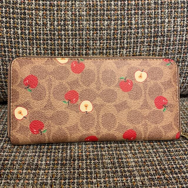 COACH - 86093 コーチ 長財布 ブラウンシグネチャー×アップル COACH - 86093 コーチ 長財布 ブラウンシグネチャー×アップル