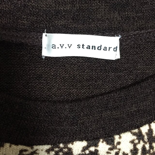 a.v.v(アーヴェヴェ)の⭐️美品⭐️ a.v.v standard ニット チュニック S レディースのトップス(ニット/セーター)の商品写真