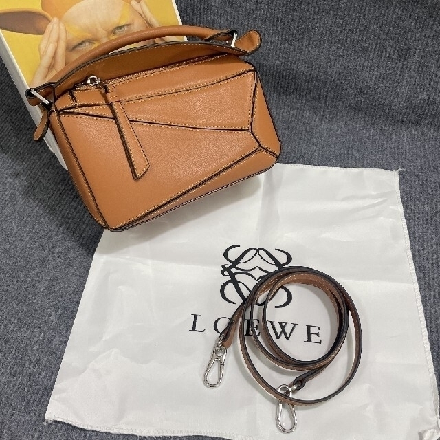 定番最新作】 LOEWE - 新品同様⇒ ロエベ ズルバッグ ブラウン 2way