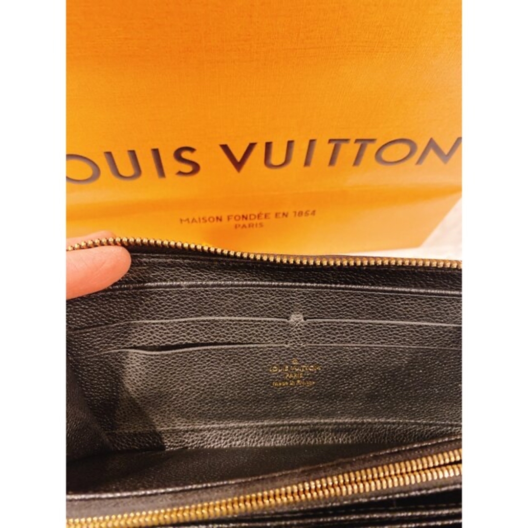 LOUIS VUITTON(ルイヴィトン)のVUITTON財布 レディースのファッション小物(財布)の商品写真