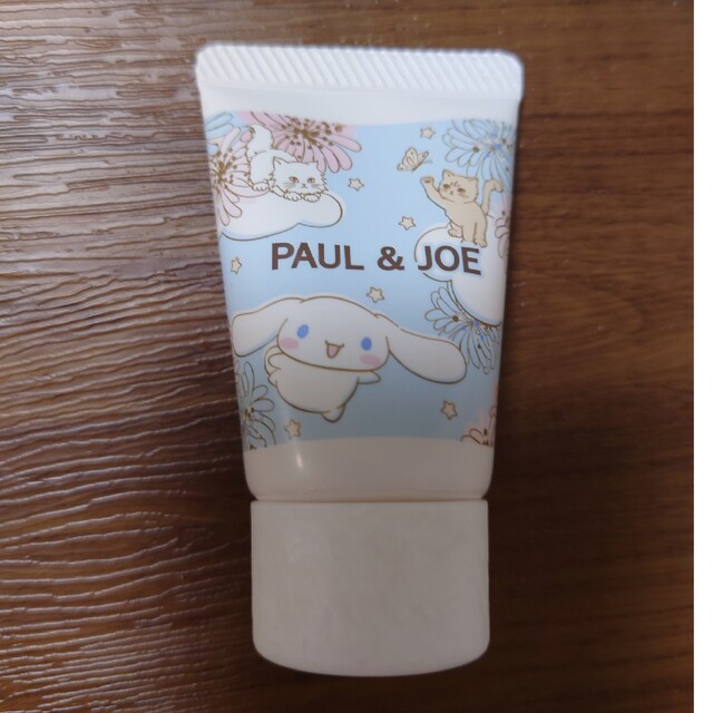 PAUL & JOE(ポールアンドジョー)のポール＆ジョー　シナモロールコラボハンドクリーム コスメ/美容のボディケア(ハンドクリーム)の商品写真