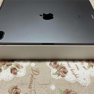 Apple - ゔぃ様☆専用 iPad Pro 11 第3世代 2TB 16GBメモリの通販 by